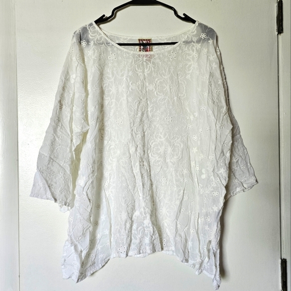 Johnny Was white bohemian embroidered eyelet 3/4 sleeves scoop neck loose blouse - Picture 1 of 7
